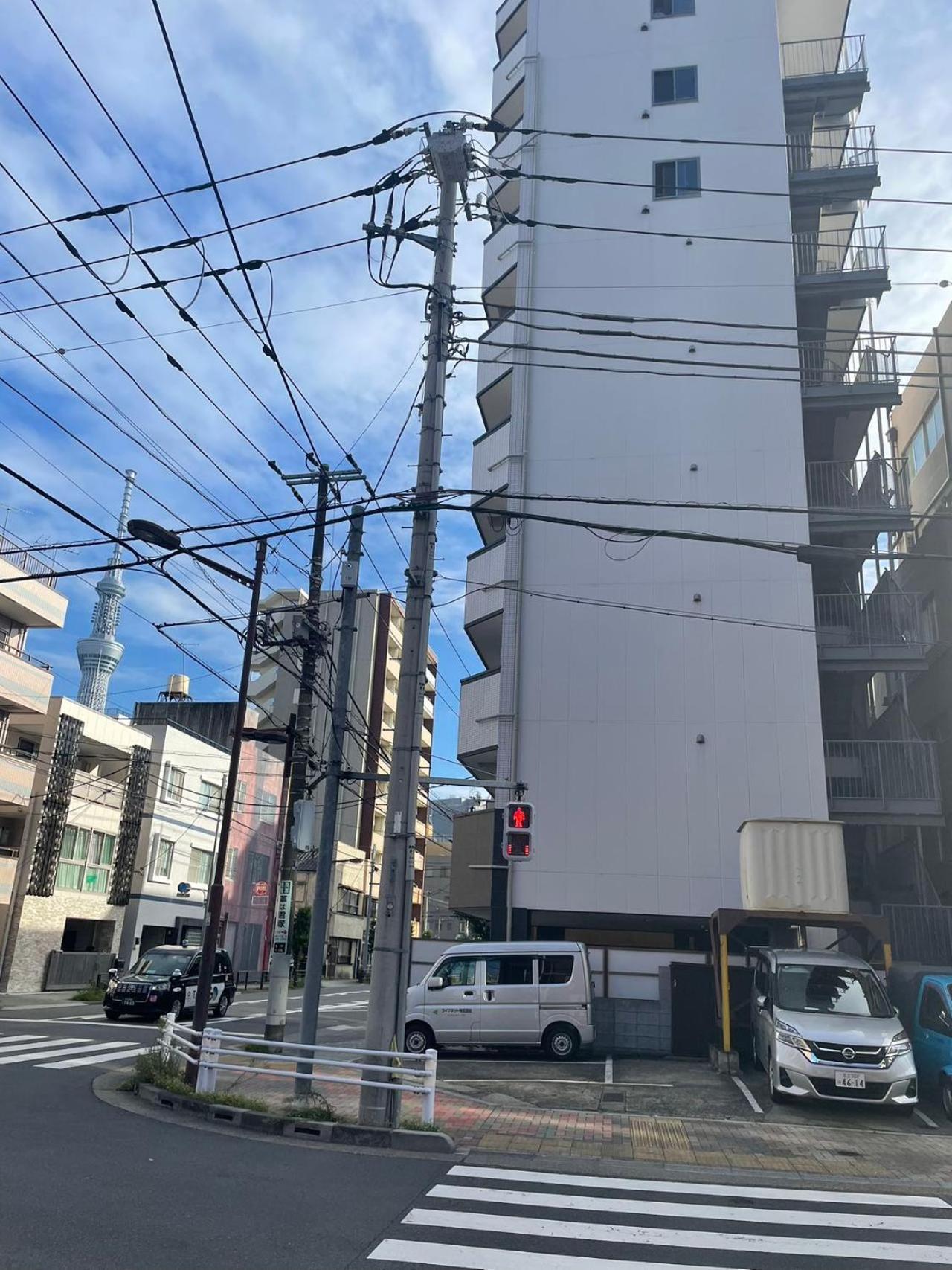 Calum Asakusa Imado Tokyoカルム浅草今戸ツインルーム新築民泊東京浅草隅田川今戸神社近くスカイツリー見えるコンビニコインランドリー近くある浅草駅まで徒歩圏内アクセス便利成田空港羽田空港銀座渋谷東京駅直通 Eksteriør bilde